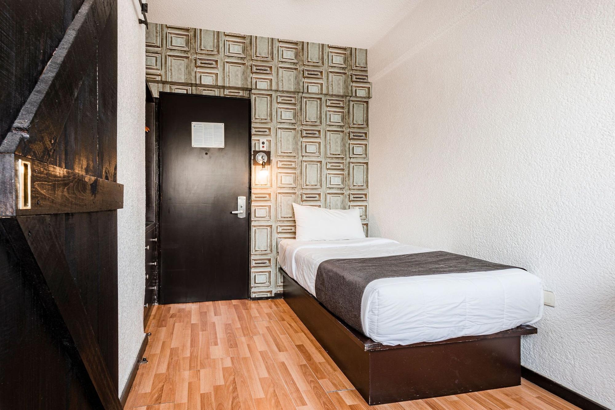 Hi Hotel Impala Querétaro Extérieur photo