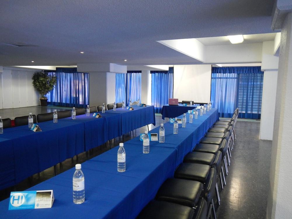 Hi Hotel Impala Querétaro Extérieur photo